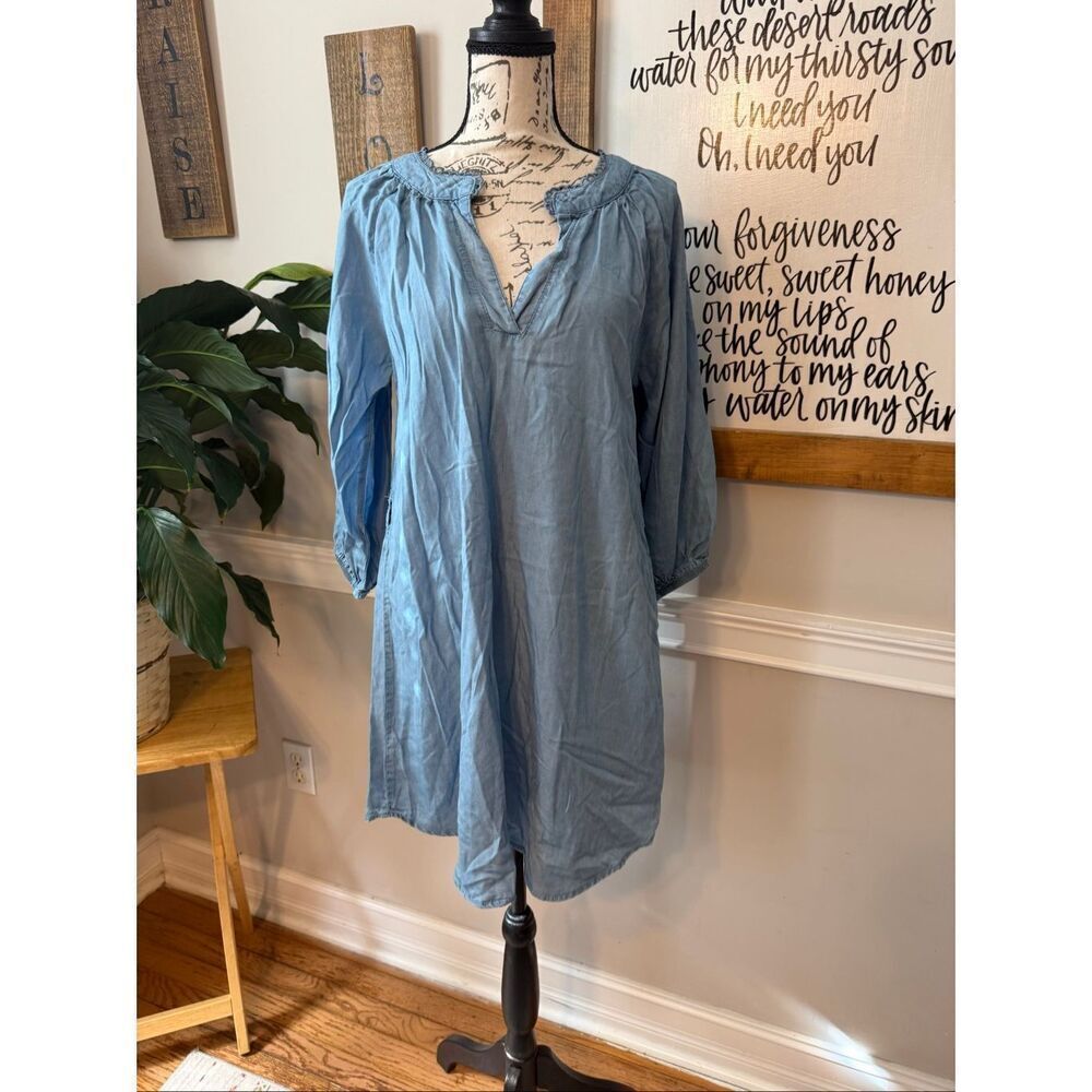By The River Women's Chambray Split Neck 3/4 Sleeve Mini Dress Light Blue Medium